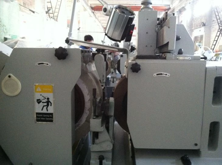 Wide Wheel Centerless Grinder