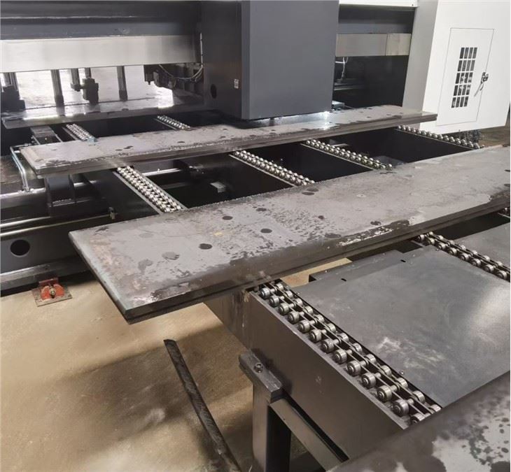 Energy Saving CNC Sawing And Milling Machine